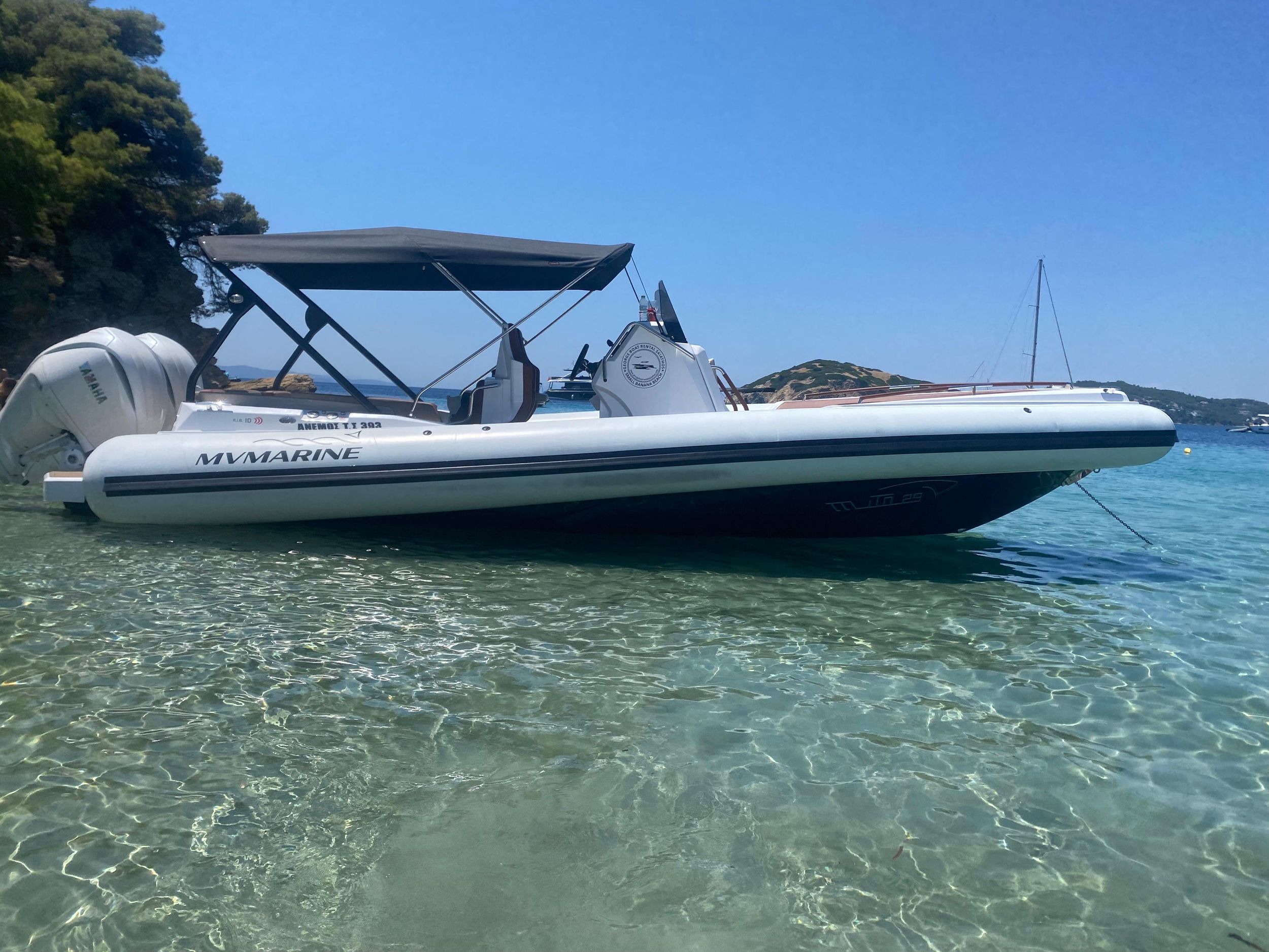 Private Tour mit 10 METERN SCHLAUCHBOOT und Guide AUF SKIATHOS