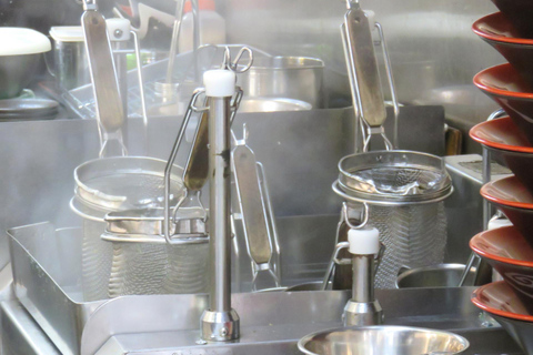 Hiroshima: tour di degustazione di ramen in centro - 2 negozi in 2 oreHiroshima: tour di ramen in centro - 2 locali in 2 ore