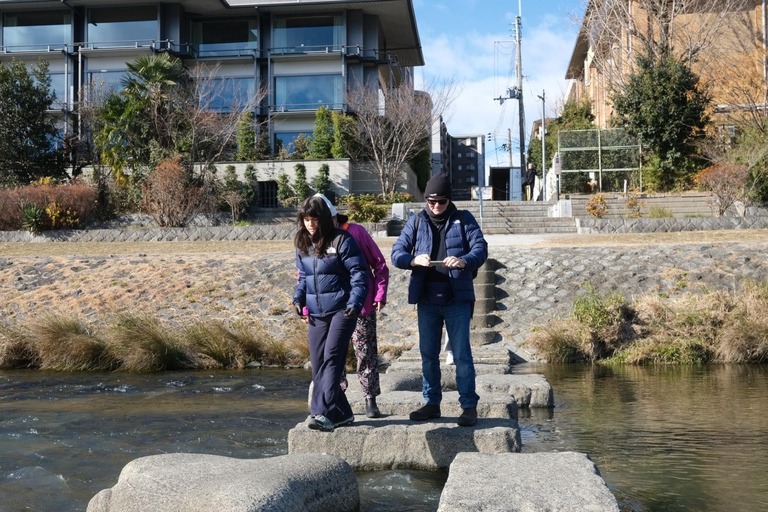 E-Bike Tour in Kyoto with Asuka, Japanese graduate student
