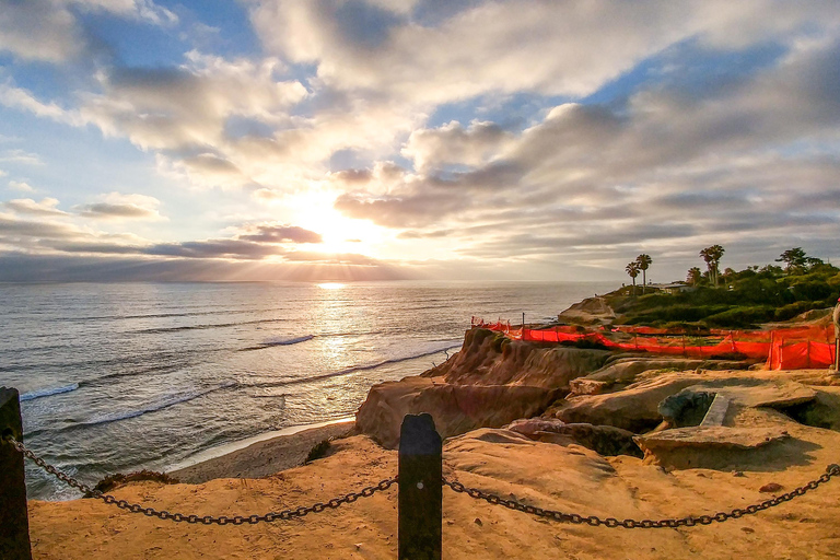 San Diego: Ocean Beach & Sunset Cliffs Guided Walking Tour