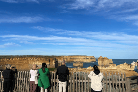 From Melbourne: Great Ocean Road & 12 Apostles Full-Day Tour