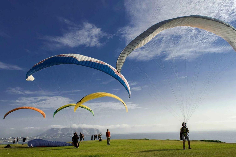 Lima: Paragliding Along The Costa Verde