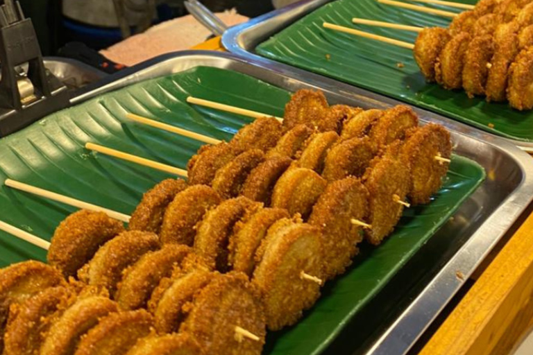 Phuket: Sunset, Old Town & Night Market Tour Phuket: Sunset, Viewpoints, and Night Market Tour