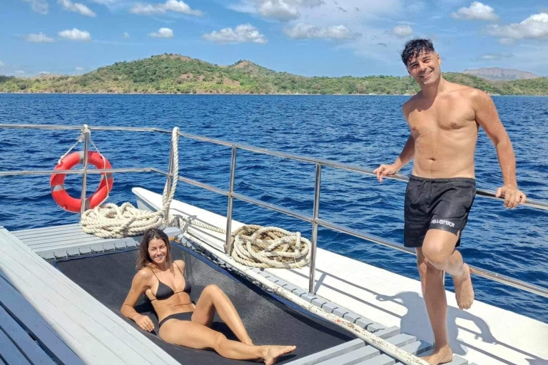Coron Island-tour in luxe catamaran: