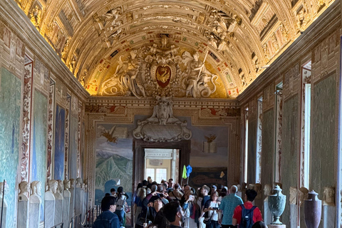 Rome: Vatican Museums and Sistine Chapel Evening Tour