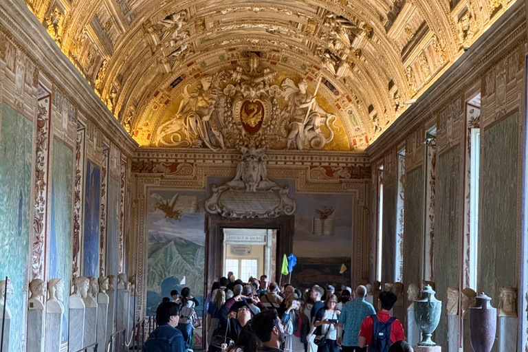 Rome: Vatican Museums and Sistine Chapel Evening Tour