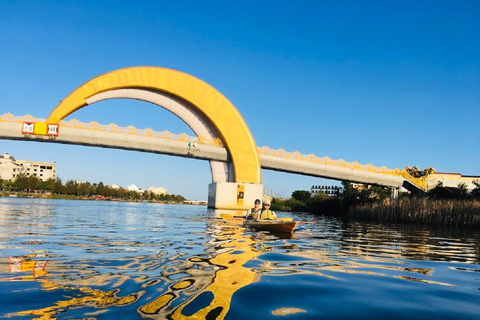 Hoi An: Old Town to Mangrove Forest Kayak Tour