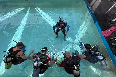 Dubai: PADI Open Water Diver Course Lite