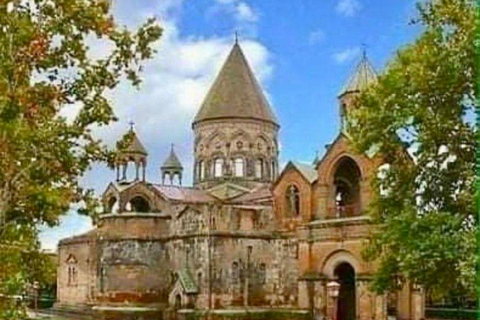 Excursion privée d'une journée à Khor Virap, Etchmiadzin et Zvartnots