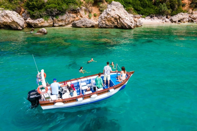 Korfu 3-godzinny prywatny rejs z przystankami na pływaniePółdniowy prywatny rejs na Korfu z przystankami na pływanie