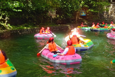 Guilin: Reed Flute Cave & Yangshuo Rafting Private Day Tour Guilin: Reed Flute Cave and Yangshuo Rafting No Tour Guide