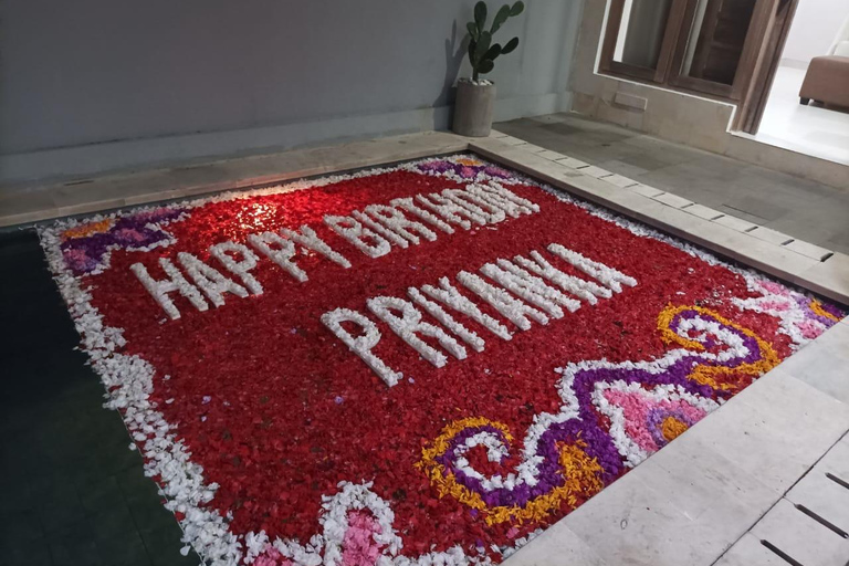 Decorazioni floreali per piscina Bali: Compleanno-Luna di miele-AnniversarioDecorazione floreale per piscina Bali: Fino a 18mq di piscina