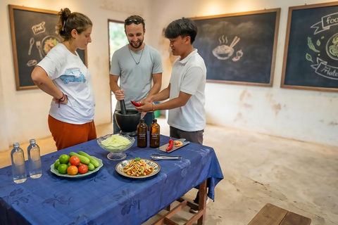 Vientiane: Market Tour and Cooking Class with Challenge Cooking Class only