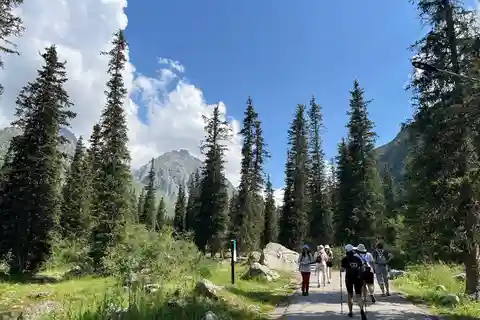 Bishkek: Guidet tur i Ala-Archa og Alamedin-kløften