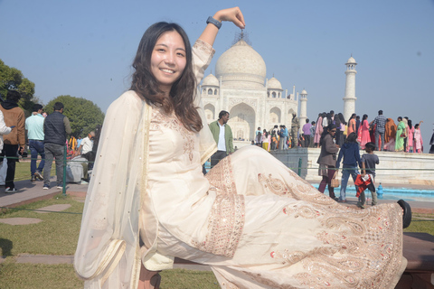 From Delhi: Taj Mahal & Agra Skip The Line Private Day Tour Professional Tour Guide Only