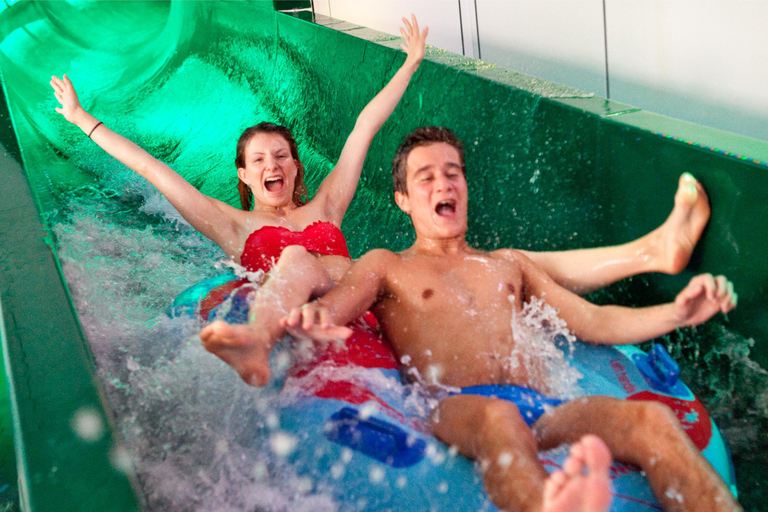 Paris: Eintrittskarte für den Wasserpark AquaboulevardParis: Aquaboulevard-Wasserpark-Eintrittskarte