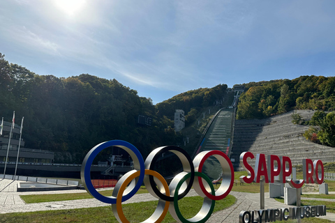 Sapporo: Guided Morning Hike