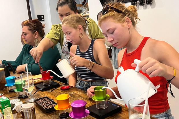 Hô Chi Minh-Ville : atelier café traditionnel avec 4 préparations
