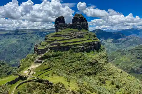 Cusco : Visite privée de Waqrapukara avec déjeuner et transferts