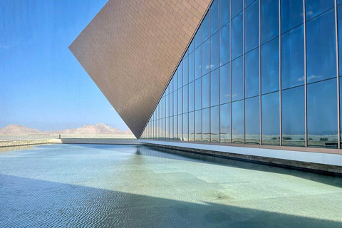 Oman: 5-Day Adventure Tour with Forts, Souqs & Mountains