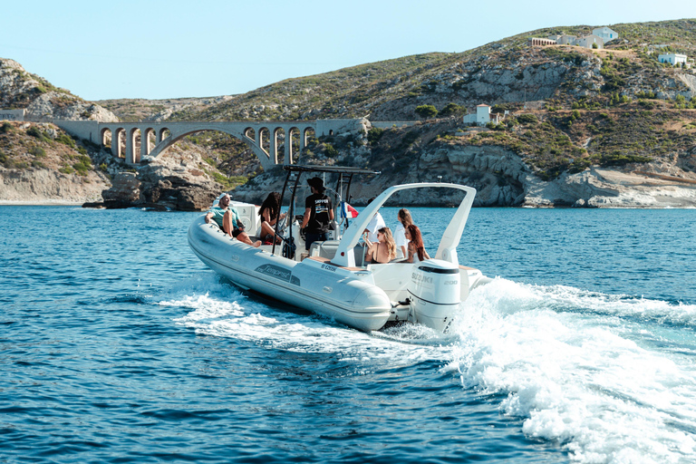 Marseille: Sunset Boat Cruise with Rosé Wine & Snacks