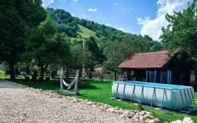 Bran: Rural Tour with Local Food & Accommodation in Șimon