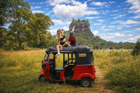 Sigiriya Hike, Village Safari & Dambulla Temple Tuk Tuk Tour Dambulla: Popham’s Arboretum & Cave Temple Tuk Tuk Tour