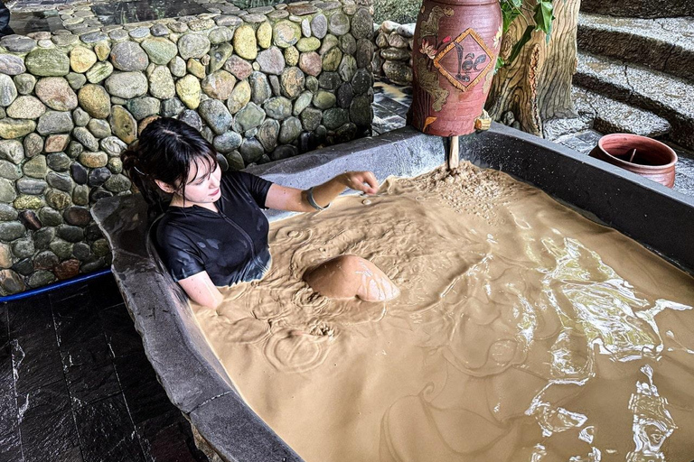 Da Nang: Hot Spring Park Entry with Lunch and Dinner