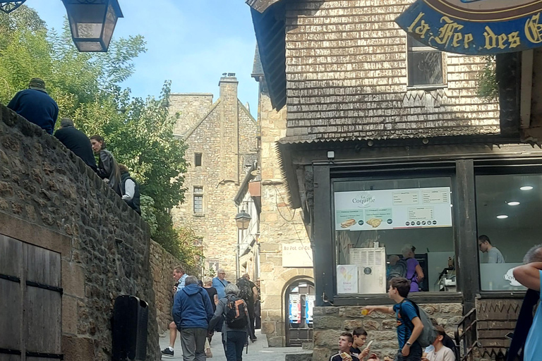 Mont Saint-Michel - Tagestour Luxus-Van 7 Personen ab Paris