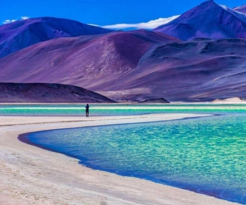 From San Pedro de Atacama: 3-Day Uyuni Salt Flats Tour