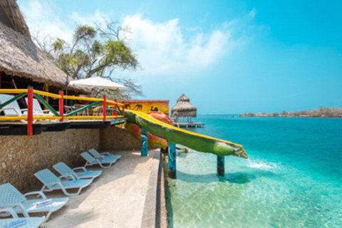 Cartagena: Full day at Lizamar Island ideal for families