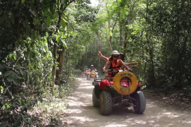 La première aventure de Cancun avec VTT, tyrolienne et cénote !