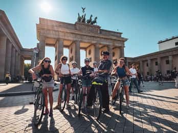 Berlin: Guided Bike Tour to Explore the Highlights