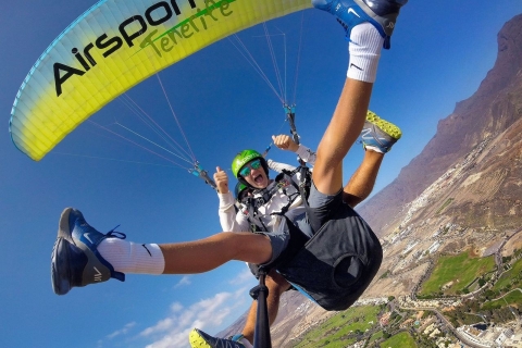 Tandem paragliding flight in Tenerife. Silver Flight 30-40 min flight and/or 1000m take off