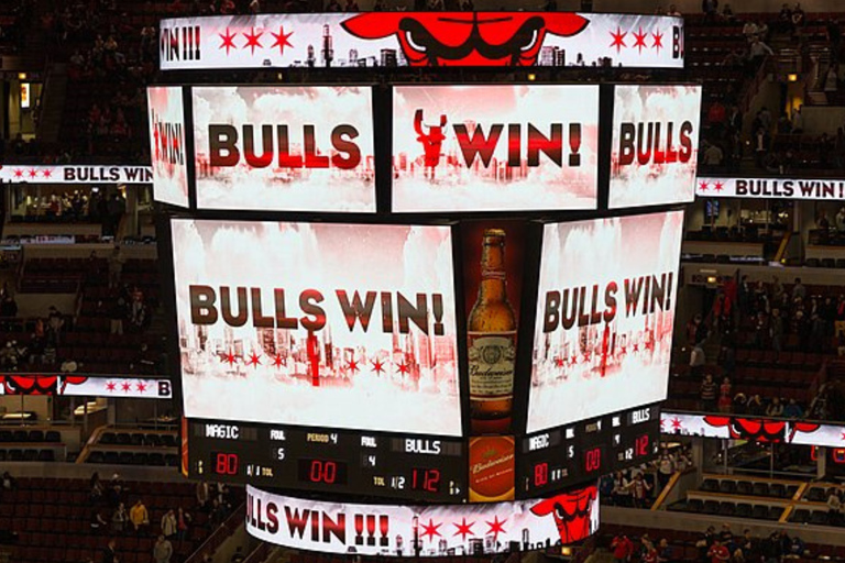 Chicago: Chicago Bulls Basketball Game Ticket Lower Baseline