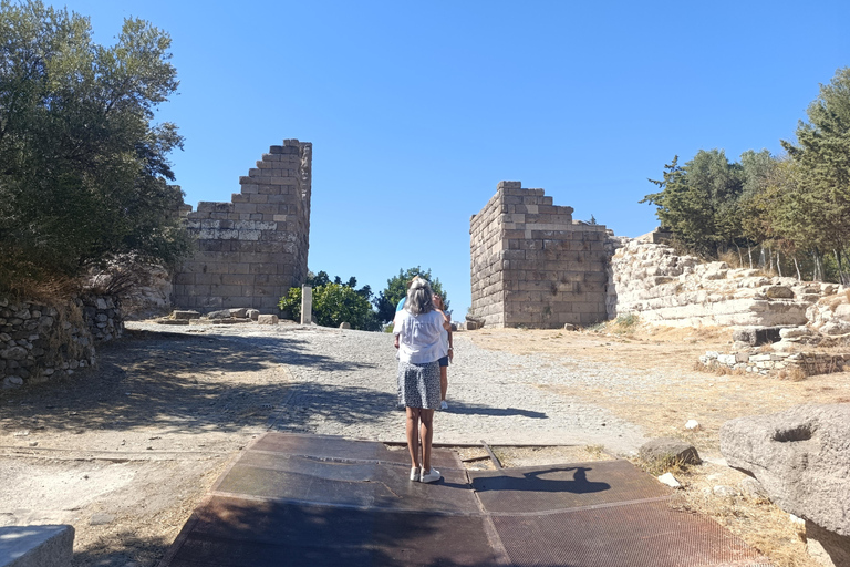 Walking tour of Halicarnasos & Bodrum St Peter"s castle