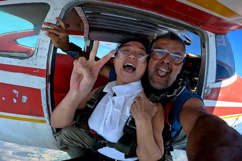 Jacksonville: Tandem Skydiving Experience