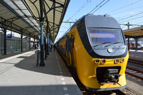 Amsterdã: Traslado de trem de/para Zandvoort em AmsterdãSingle de Amsterdã para Zandvoort (taxa de 1 euro incluída)