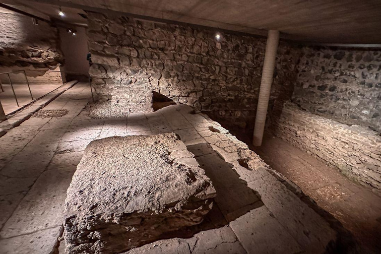 Cologne: Underground Tour with Baptistery & Crypt Cologne: Underground Tour with Baptistery & Crypt