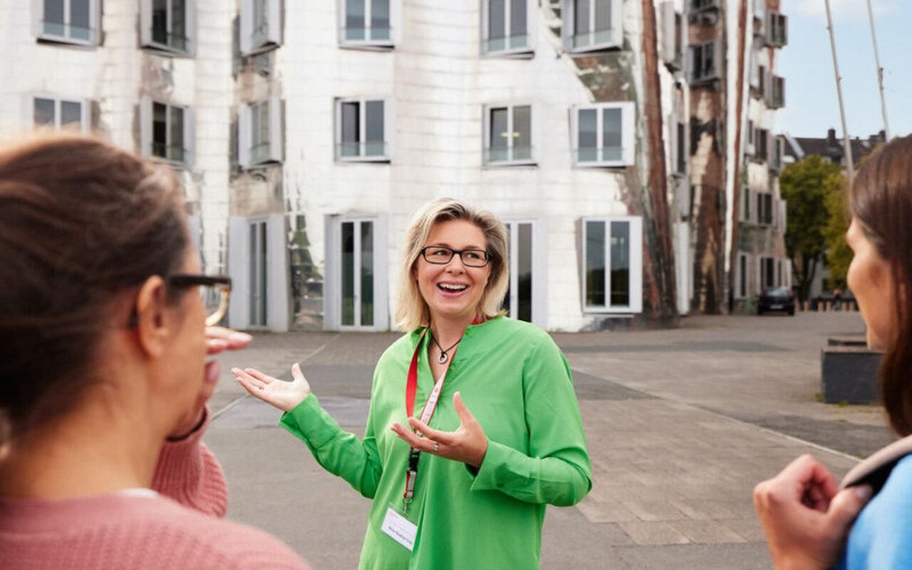 Düsseldorf: MedienHafen Tour