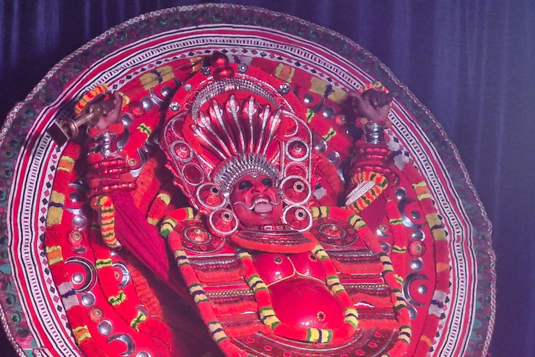 Kochi: Kathakali, Theyyam, and Kalaripayattu Evening Show