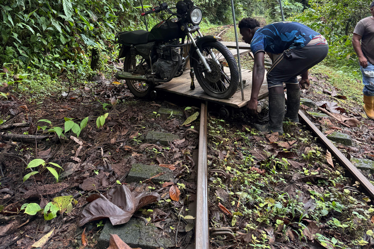 Cali: Day trip to San Cipriano. Adventure in rivers, little witches, and waterfalls