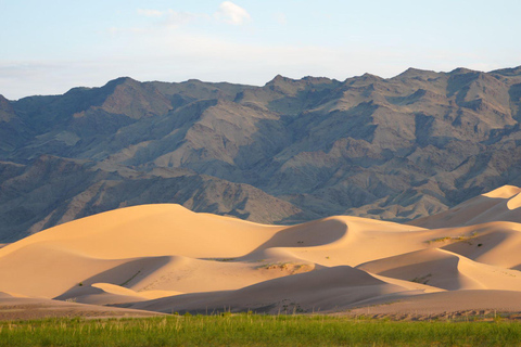 Nomadic Mongolia: Gobi, Steppe & Heritage Tour