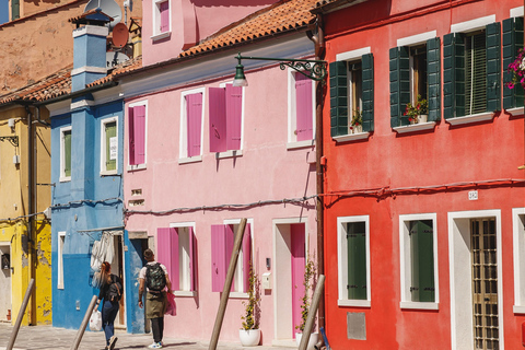 Venedig: Murano und Burano Bootsfahrt mit GlasbläsershowAbfahrt vom Bahnhof Santa Lucia