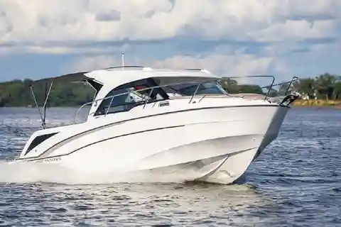 Hvar Island: Water taxis & ferry tickets