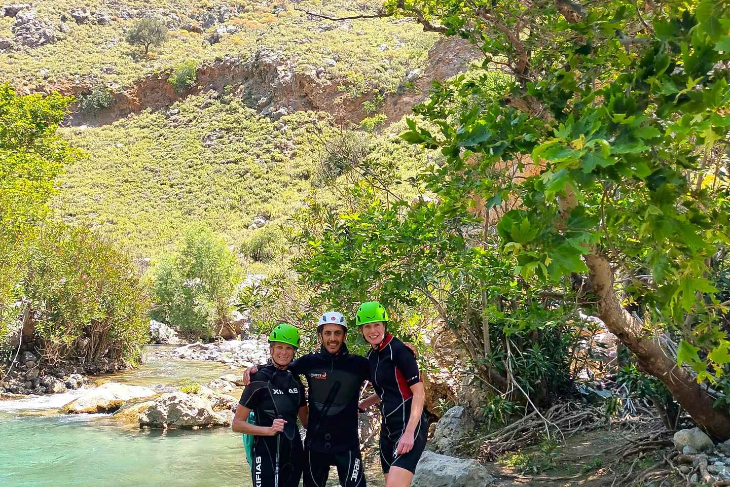 Kourtaliotiko Gorge: Guided River Adventure Trek with Lunch