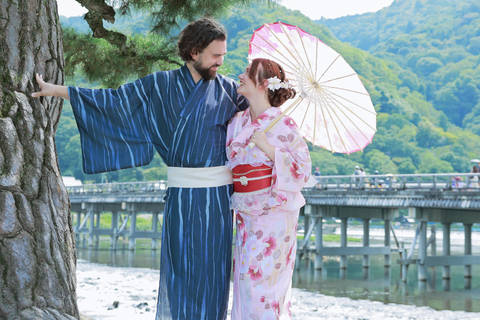 Kyoto: Arashiyama Kimono Rental with Free Hairstyling Premium Kimono Upgrade (Furisode / Samurai Hakama)