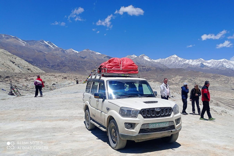 Viagem de 2 dias a Jomsom e Muktinath com vista para o deserto