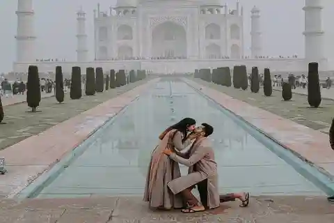 2 Day All Inclusive Taj Mahal & Agra City Tour From Banglore
