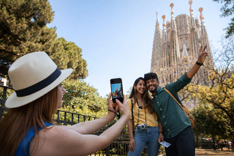 Best of Barcelona: Sagrada Familia & Park Guell with Pickup Tour Without Sagrada Familia in English